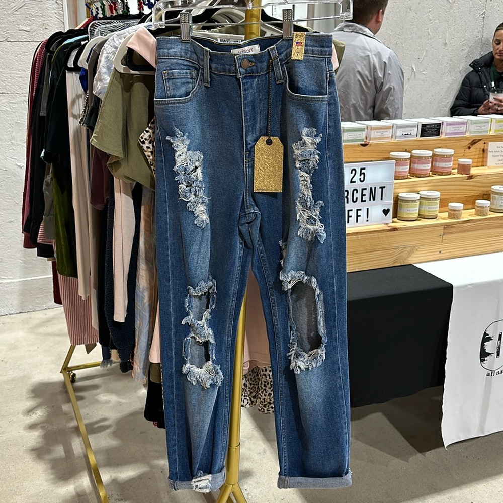 VIBRANT MIU Distressed Mom Jeans